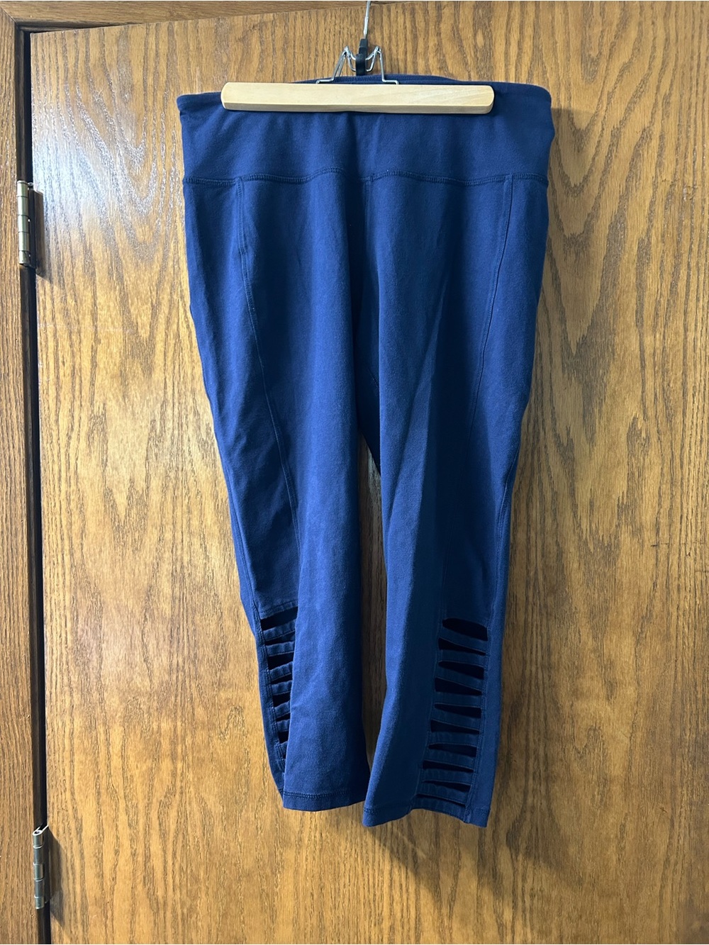 Lane Bryant Navy Crop Leggings with Lower Leg Slits 14/16